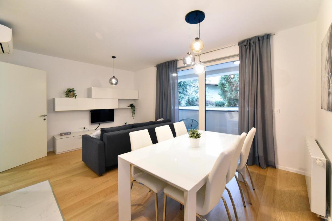 Ophelia Apartment With Parking Zagreb Exterior photo